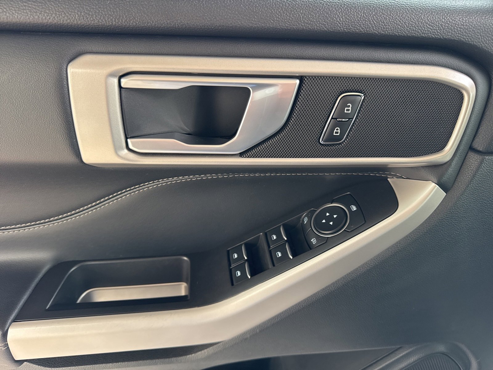 Certified 2023 Ford Explorer XLT w/ Equipment Group 202A image 26