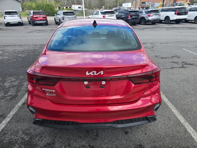 Used 2023 Kia Forte LXS FWD image 4