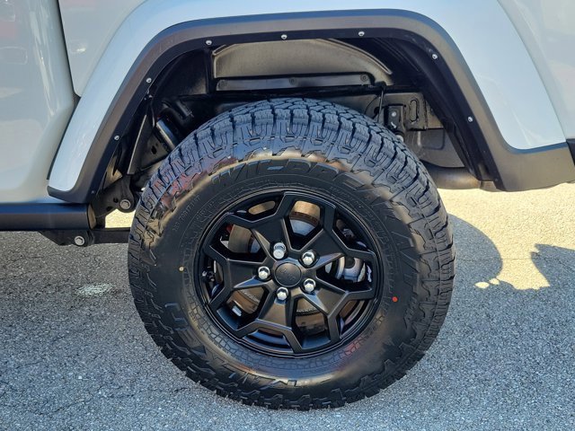 Used 2022 Jeep Gladiator Sport image 10