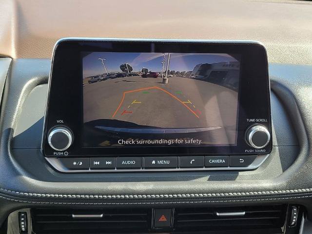 Used 2022 Nissan Rogue SV FWD image 20