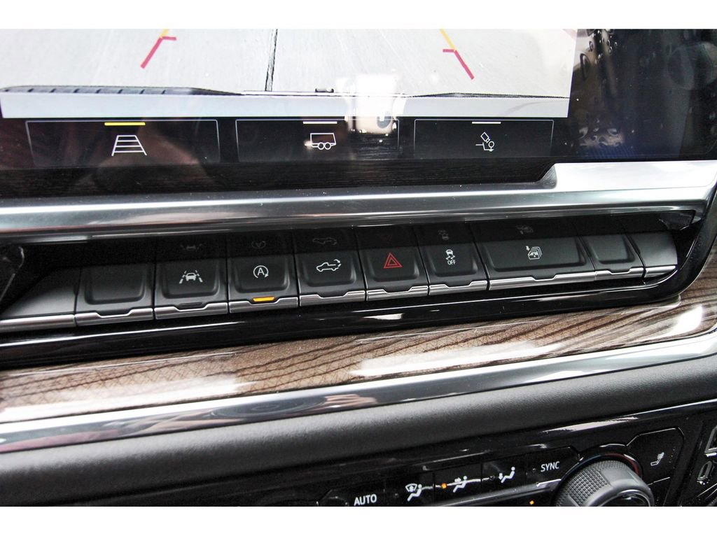 Used 2025 Chevrolet Silverado 1500 LT w/ Texas Edition Plus RWD image 27