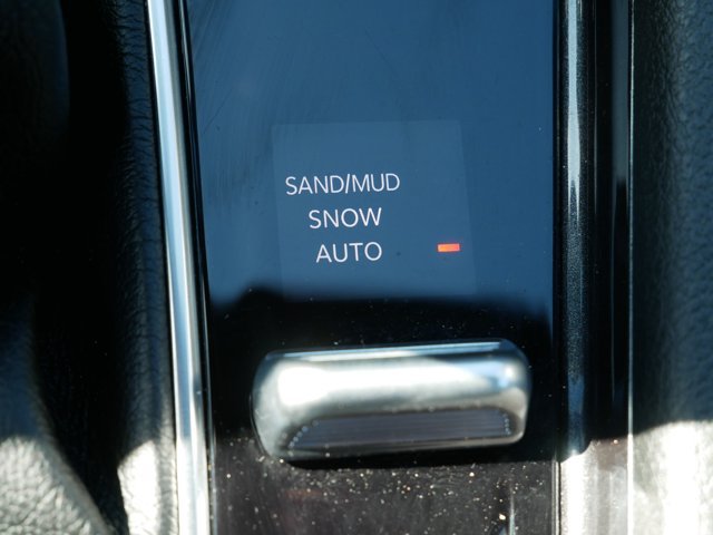 Used 2025 Jeep Compass Latitude w/ Sun & Sound Group AWD/4WD image 26