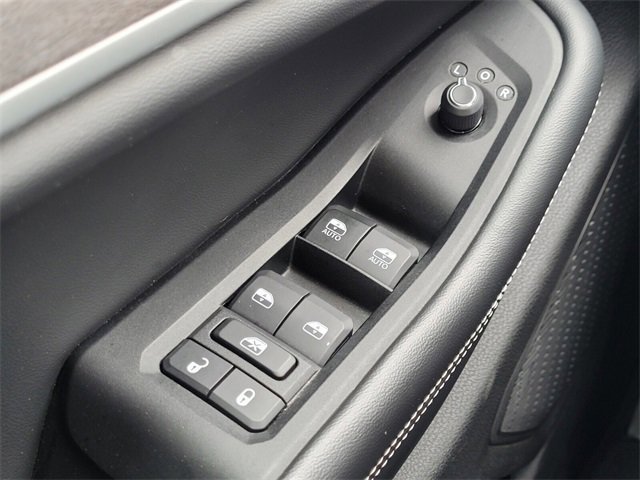 Used 2024 Jeep Grand Cherokee L Limited w/ Luxury Tech Group II image 30