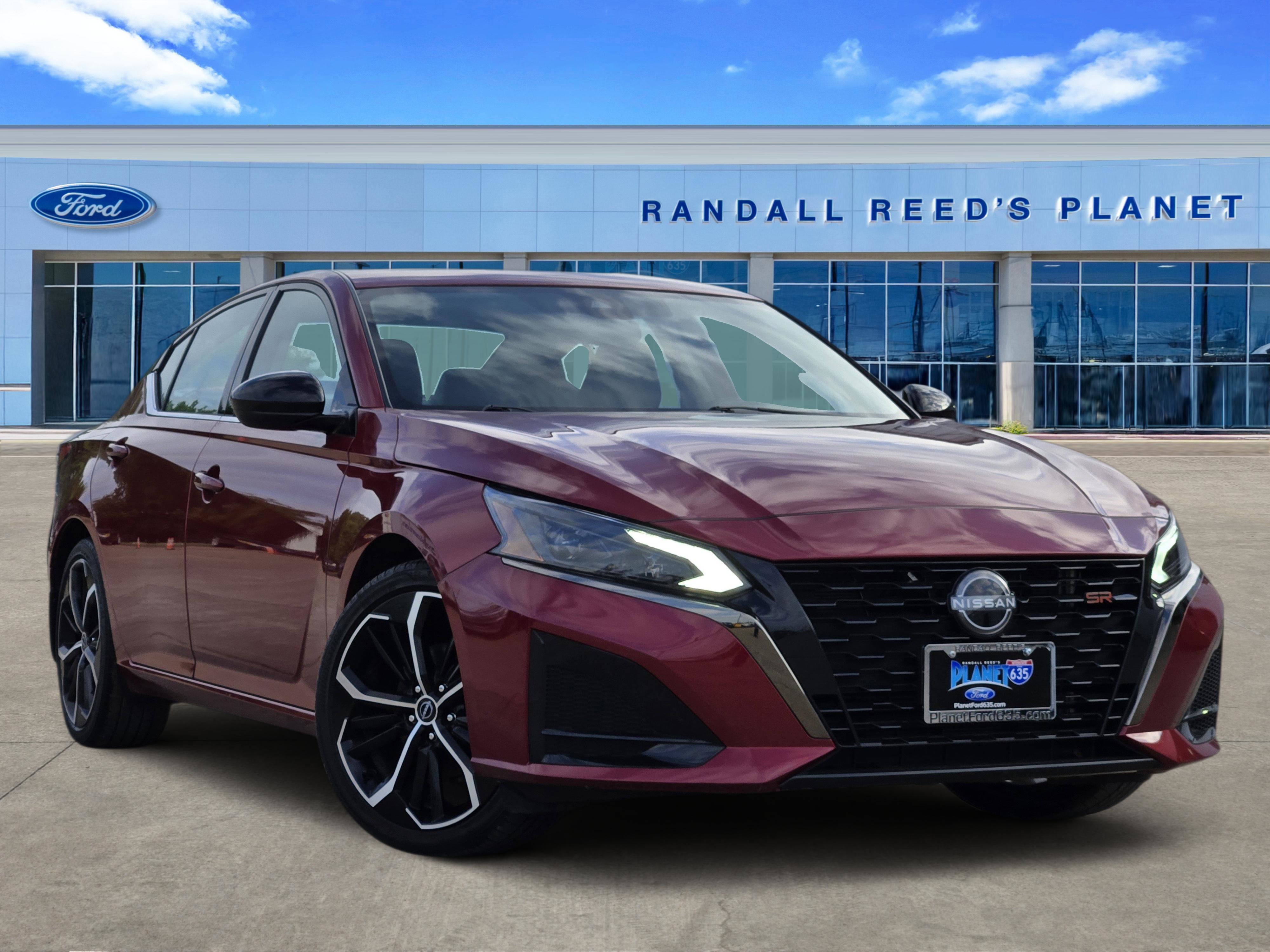 Used 2024 Nissan Altima 2.5 SR