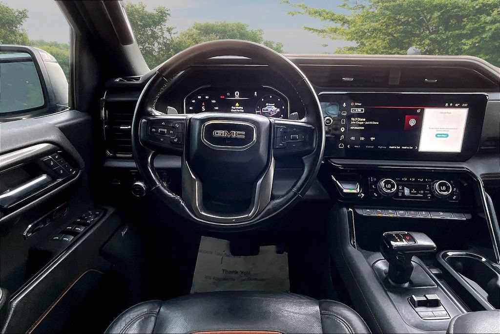 Used 2024 GMC Sierra 1500 AT4 w/ Technology Package AWD/4WD image 5