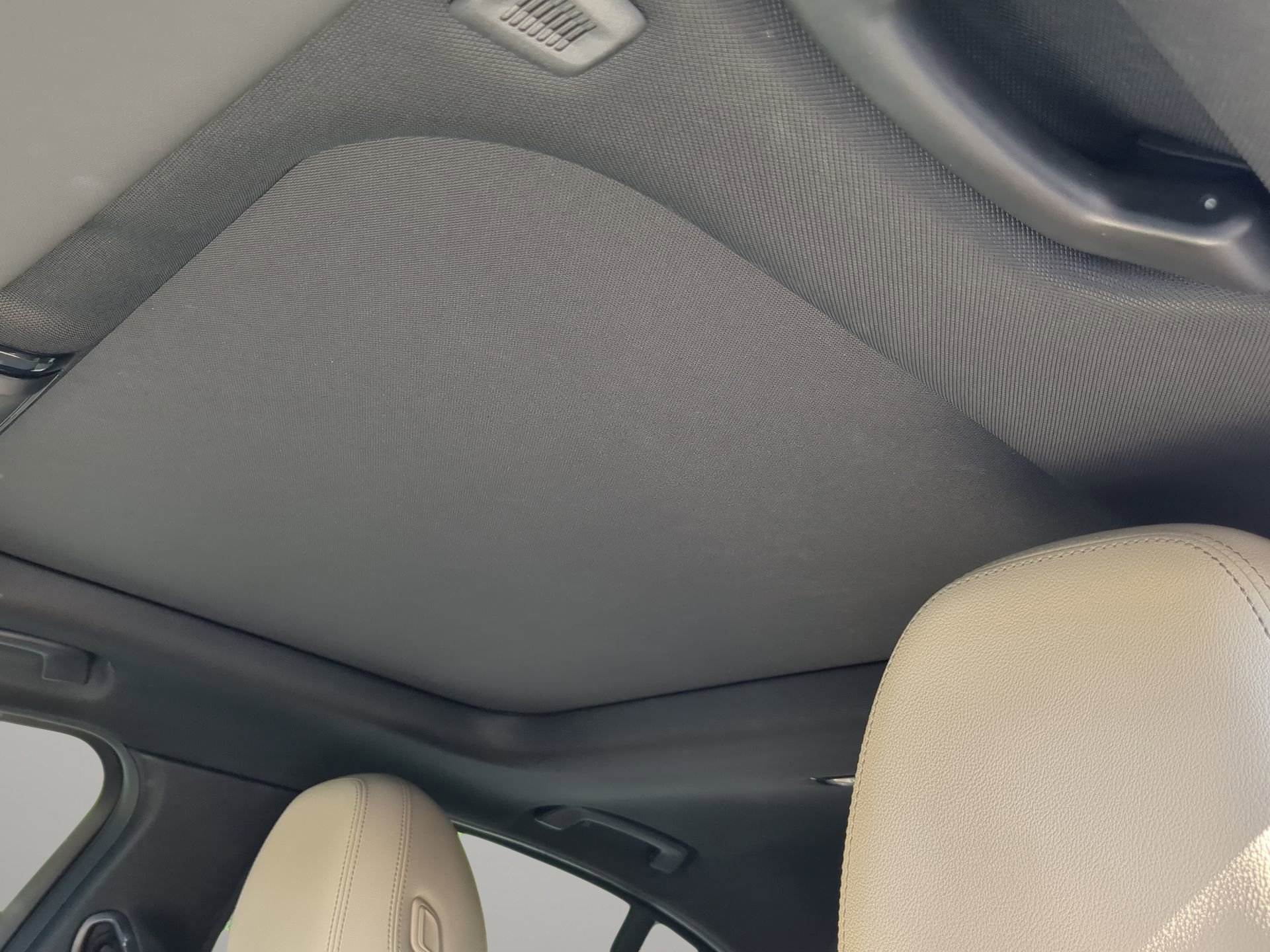 Used 2023 BMW 330i Sedan w/ Driving Assistance Package image 49