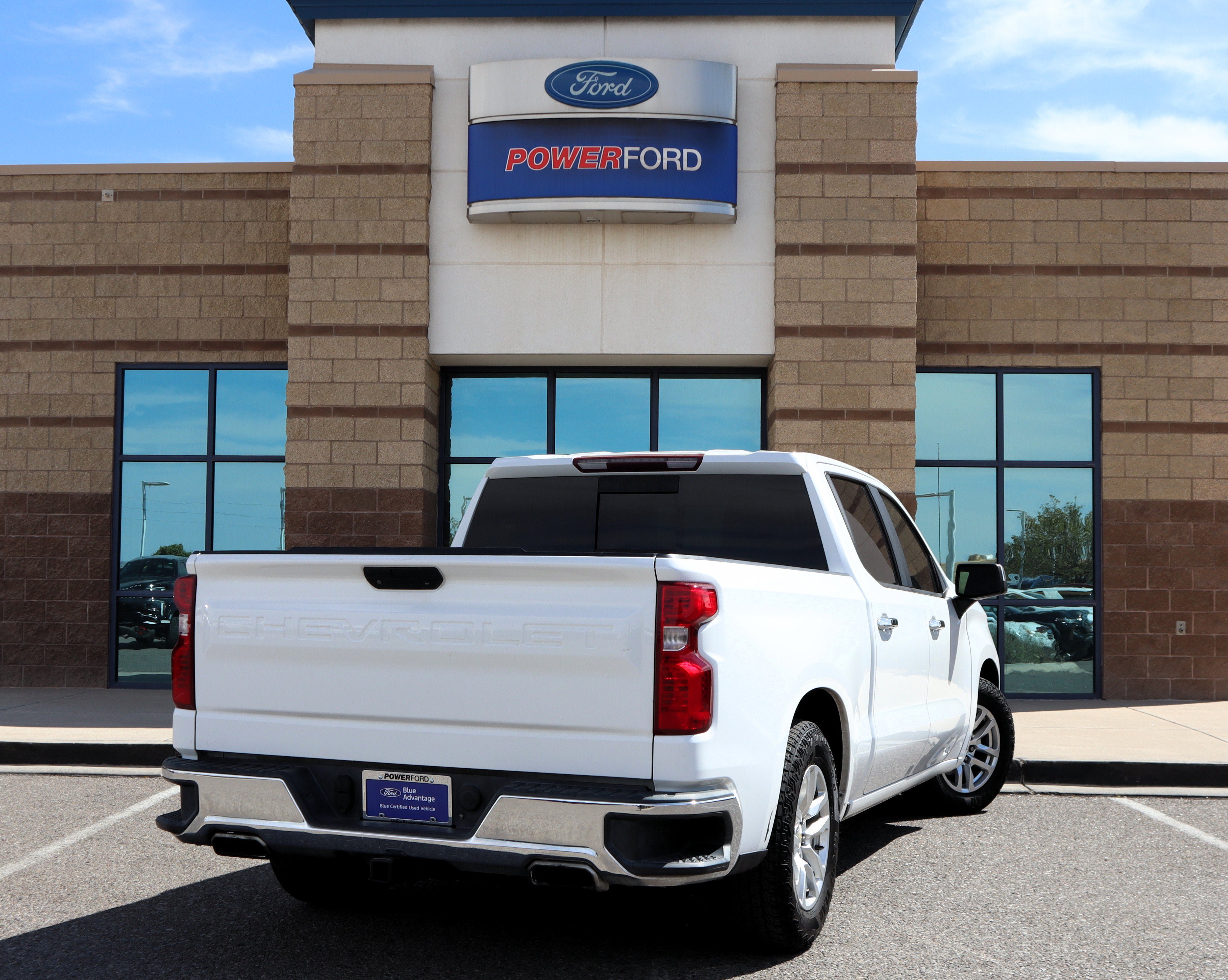 Used 2020 Chevrolet Silverado 1500 LT w/ All-Star Edition AWD/4WD image 6