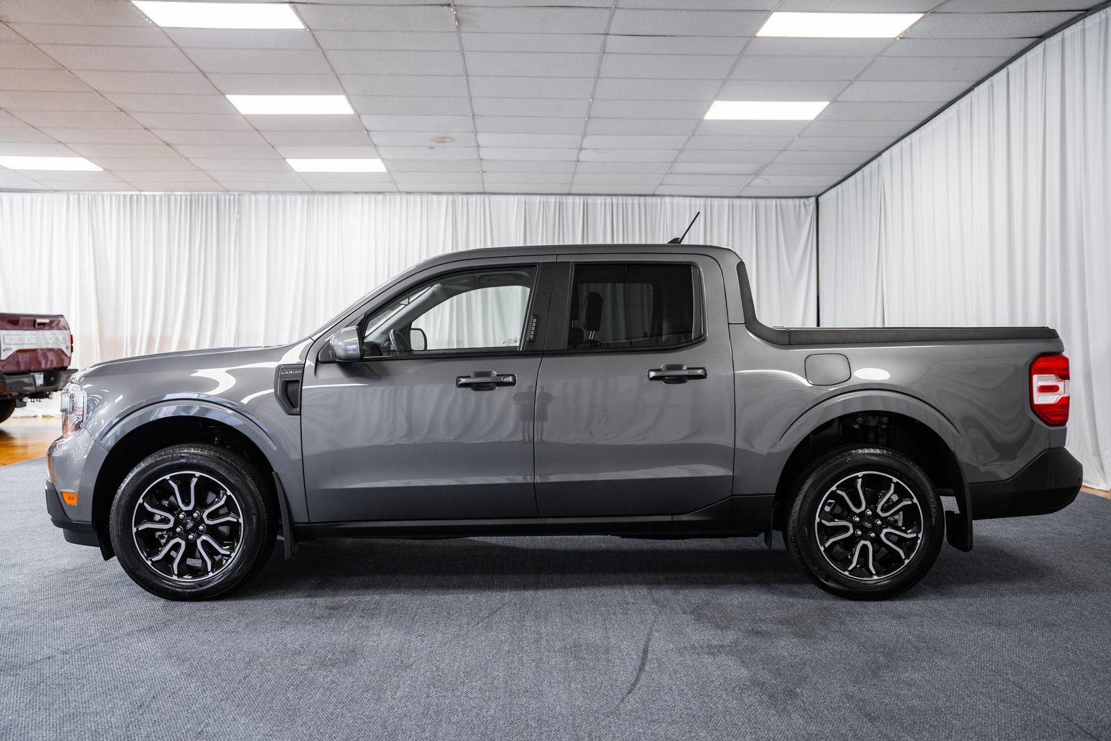 Certified 2023 Ford Maverick Lariat w/ Lariat Luxury Package FWD image 4