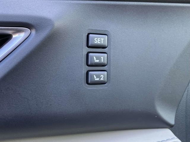 Used 2023 Subaru Ascent Limited w/ Technology Package AWD/4WD image 23