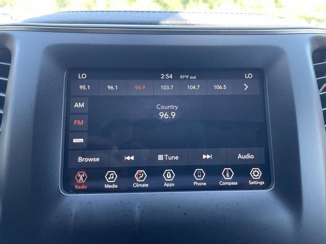 Used 2019 Jeep Cherokee Latitude Plus w/ Comfort/Convenience Group FWD image 19