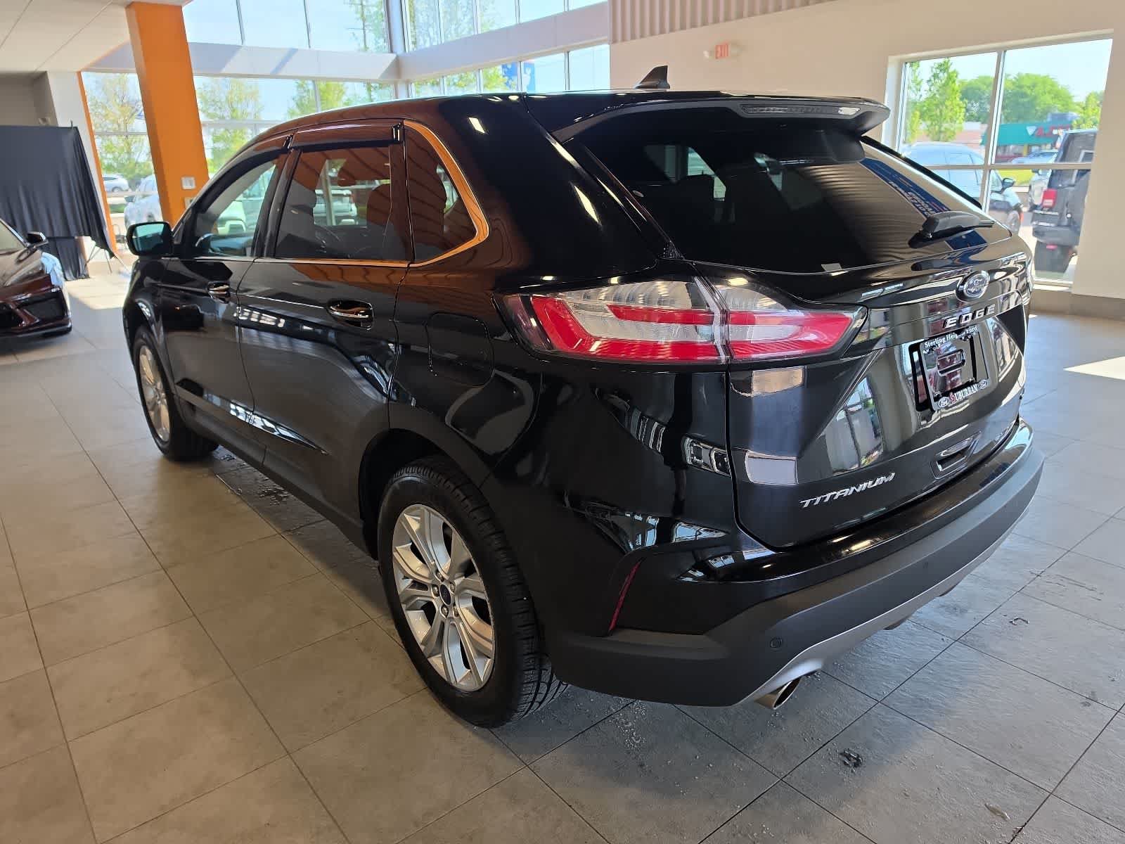 Certified 2022 Ford Edge Titanium AWD/4WD image 11