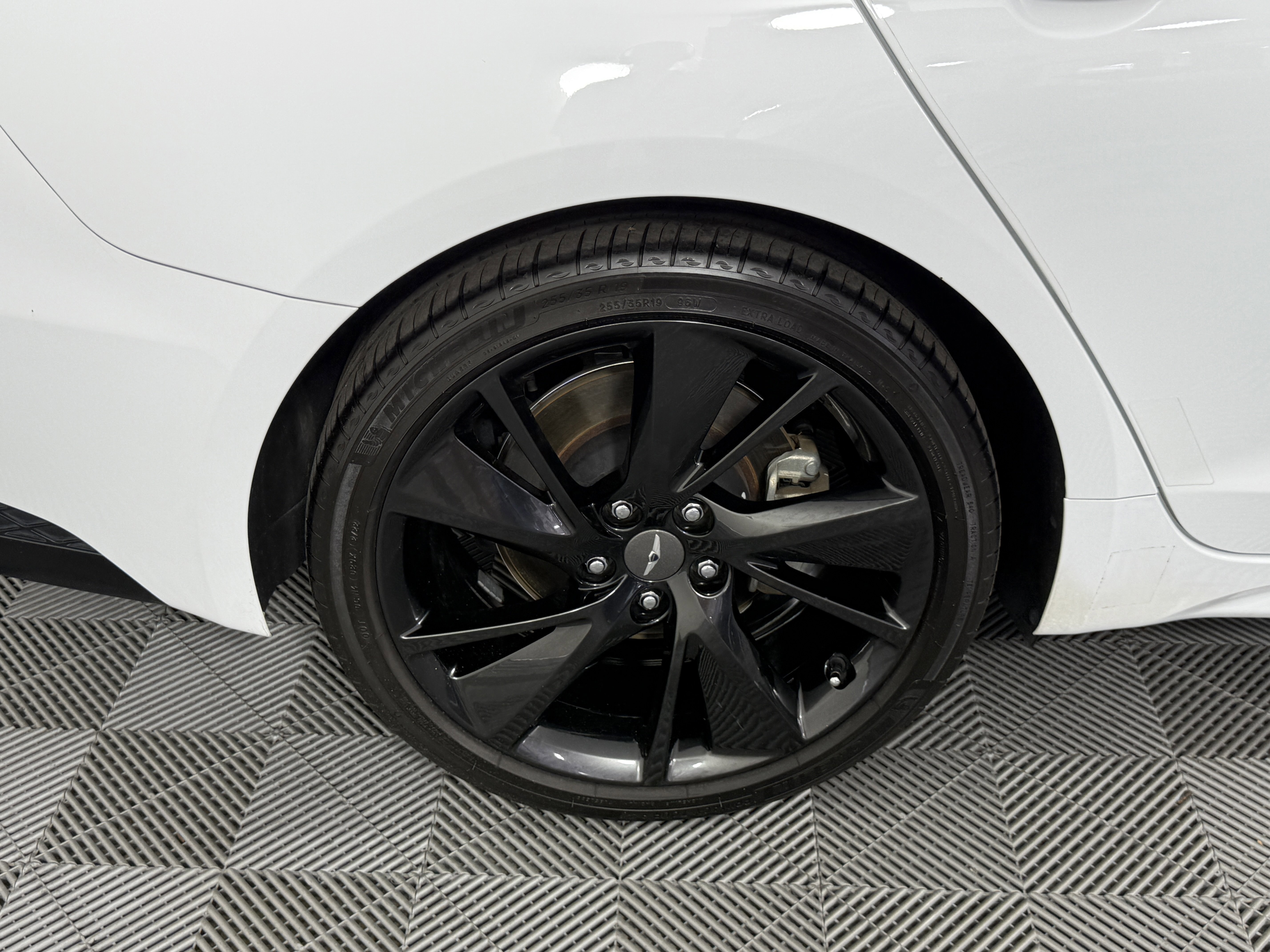 Used 2023 Genesis G70 2.0T w/ Sport Prestige Package image 30