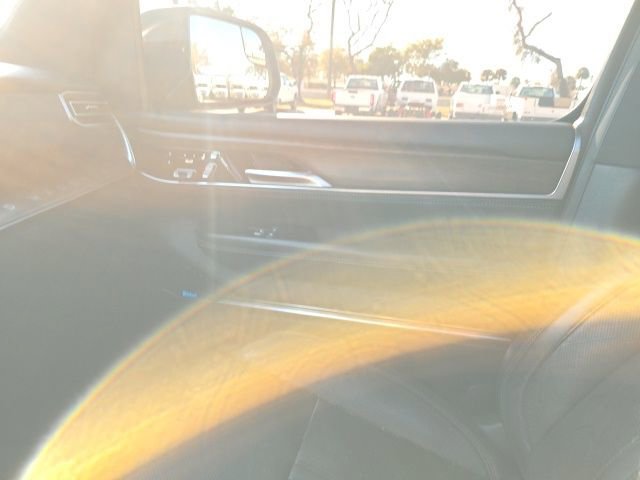 Used 2023 Jeep Grand Wagoneer Series II w/ Flexible Seating Group image 15