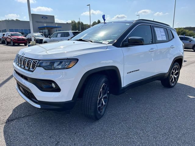 Used 2026 Jeep Compass Limited AWD/4WD image 31
