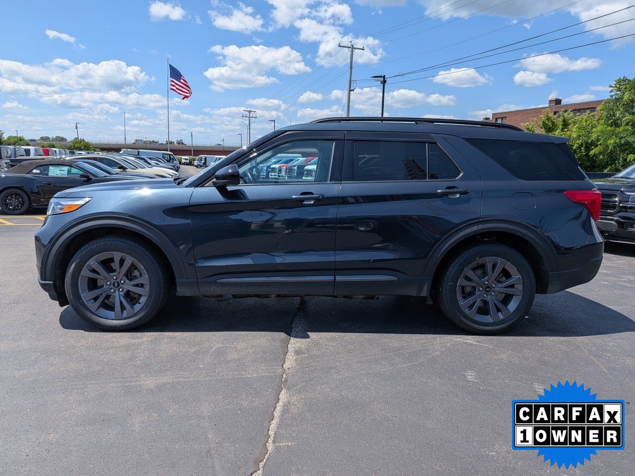 Certified 2023 Ford Explorer XLT w/ Equipment Group 202A AWD/4WD image 7