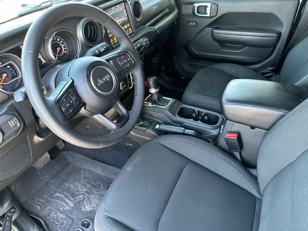 Used 2023 Jeep Gladiator Sport AWD/4WD image 9