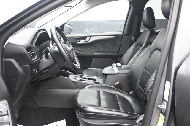 Certified 2024 Ford Escape Platinum AWD/4WD image 6