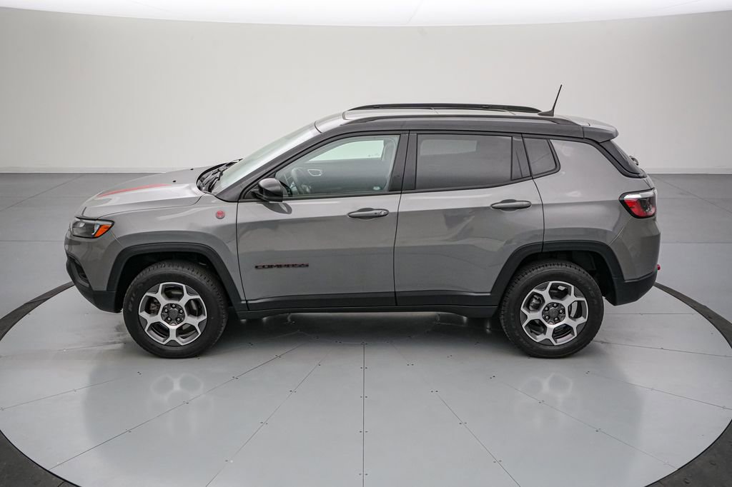 Used 2022 Jeep Compass Trailhawk w/ Sun and Sound Group AWD/4WD image 7