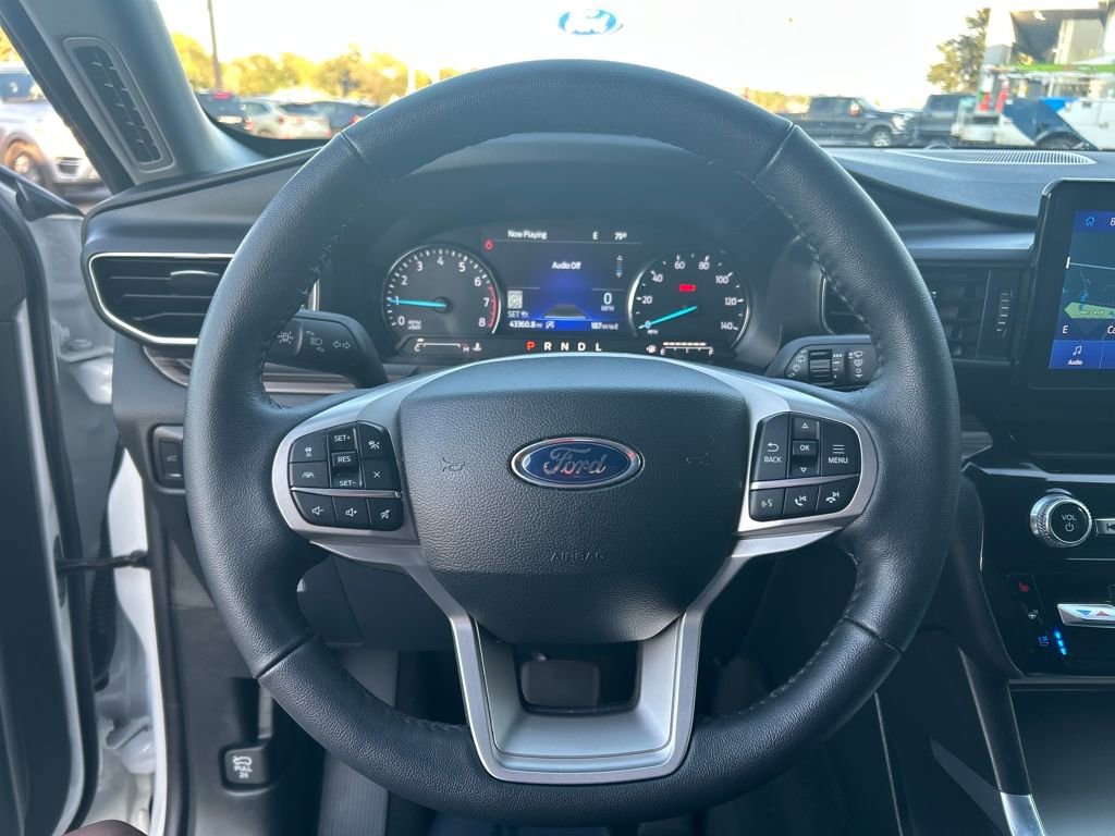 Certified 2024 Ford Explorer Limited image 11