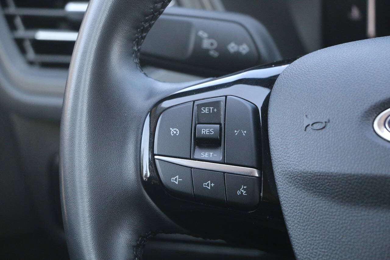 Certified 2024 Ford Escape Active AWD/4WD image 20