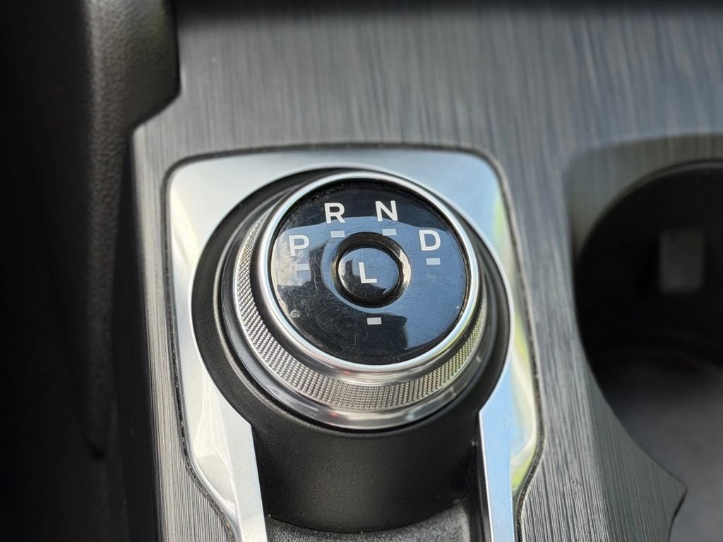 Certified 2025 Ford Escape Platinum AWD/4WD image 15