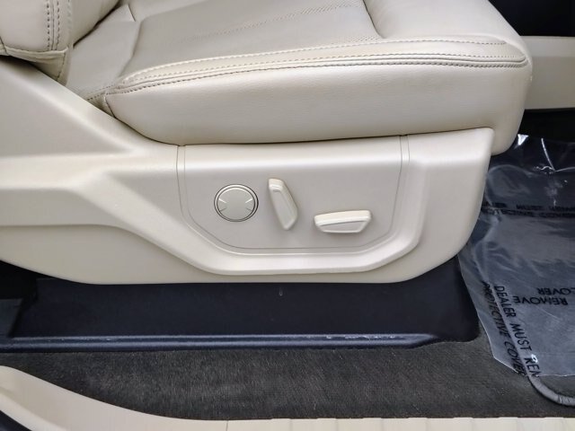 Certified 2019 Ford F150 Lariat AWD/4WD image 32