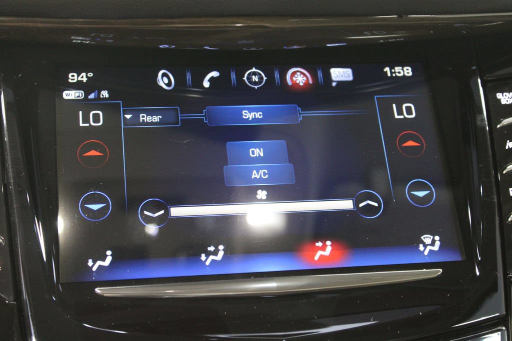 Used 2020 Cadillac Escalade Premium Luxury AWD/4WD image 53