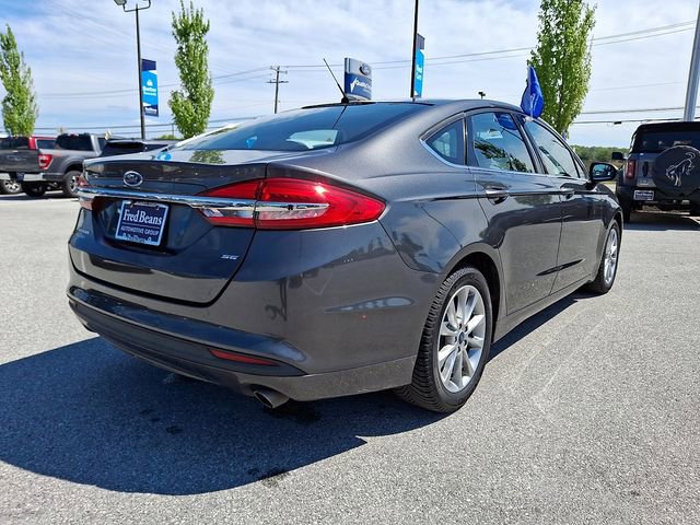 Certified 2017 Ford Fusion SE FWD image 10