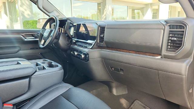 Used 2024 GMC Sierra 1500 SLT AWD/4WD image 33
