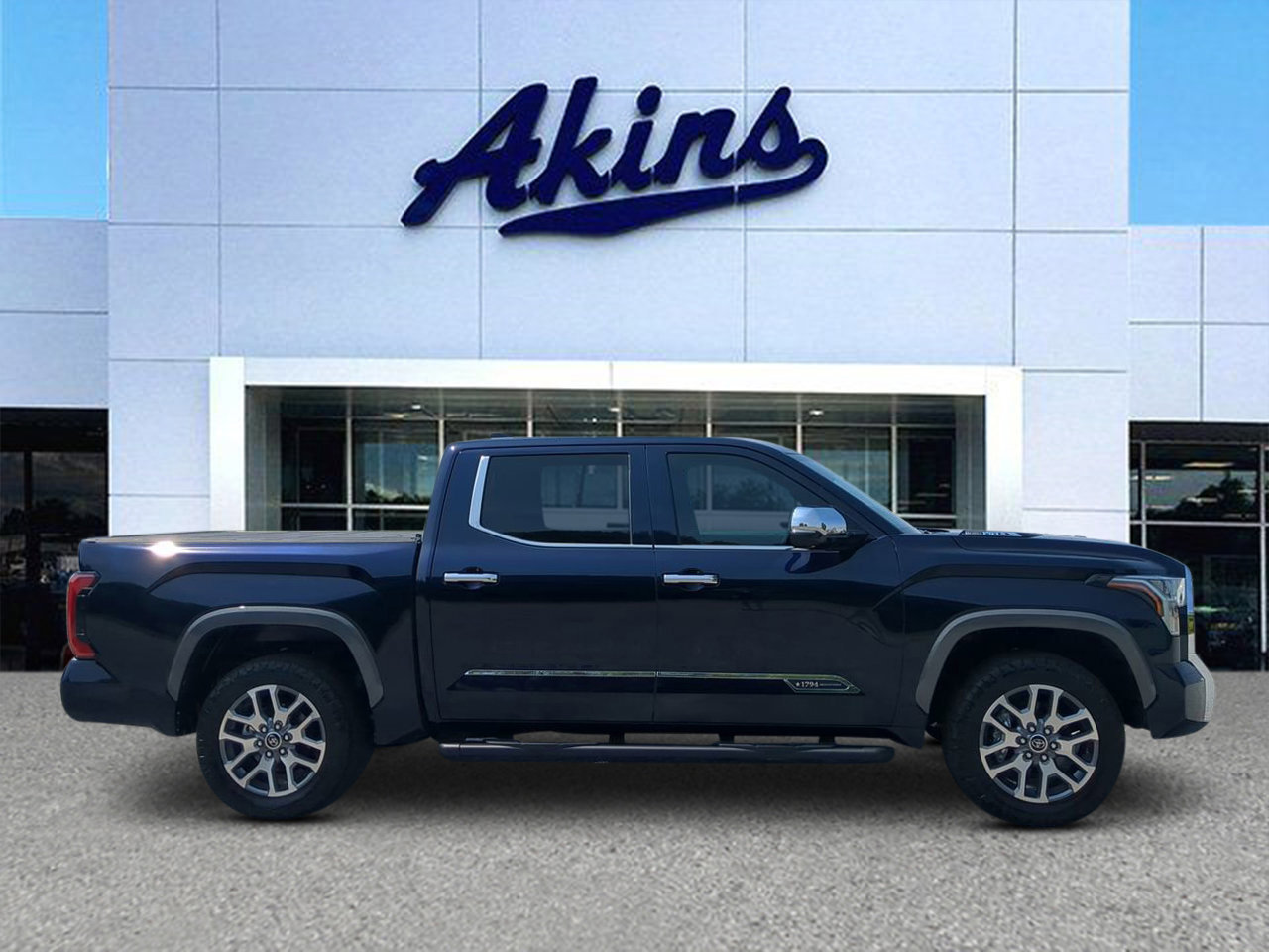 Used 2024 Toyota Tundra 1794 Edition image 5