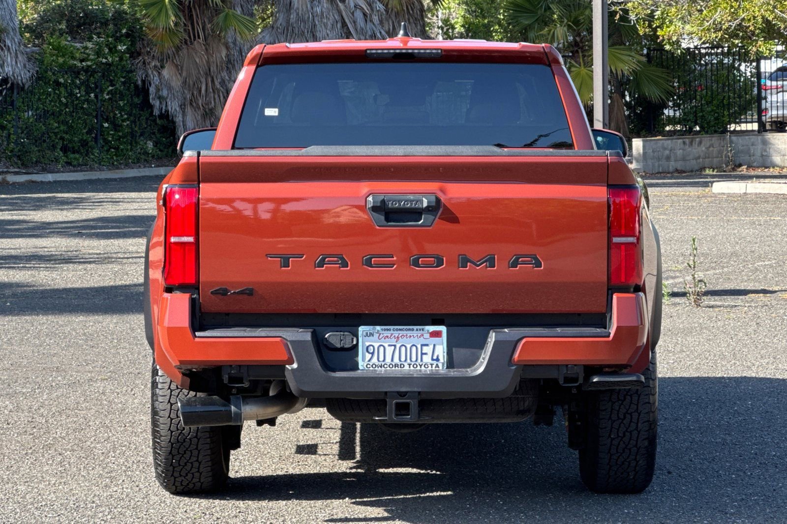 Used 2025 Toyota Tacoma TRD Off-Road AWD/4WD image 4
