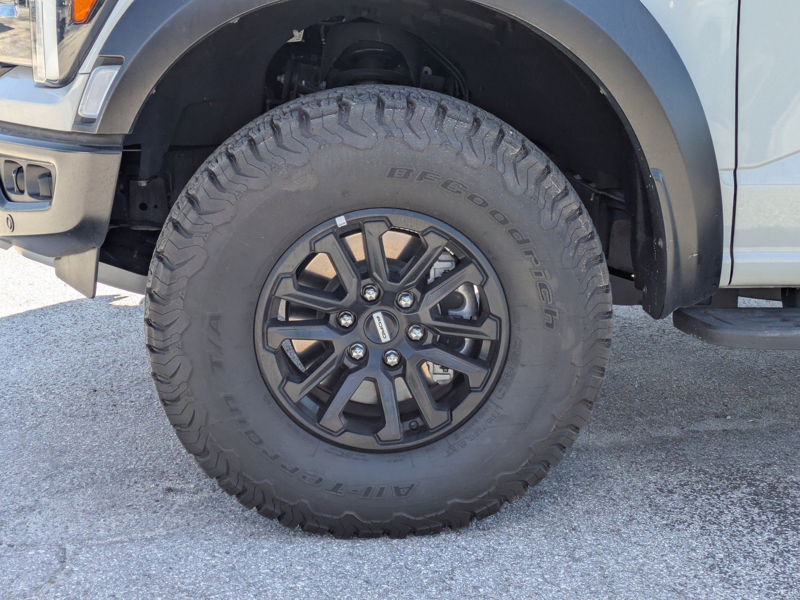 Certified 2024 Ford F150 Raptor AWD/4WD image 9