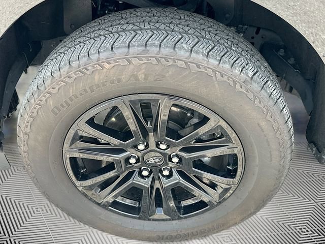 Certified 2024 Ford F150 Platinum w/ FX4 Off-Road Package AWD/4WD image 32