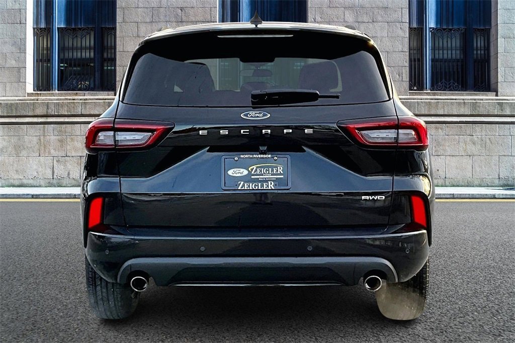 Certified 2023 Ford Escape ST-Line w/ Tech Pack #1 image 4