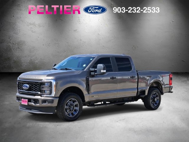 Certified 2023 Ford F250 XL w/ STX Appearance Package AWD/4WD image 3