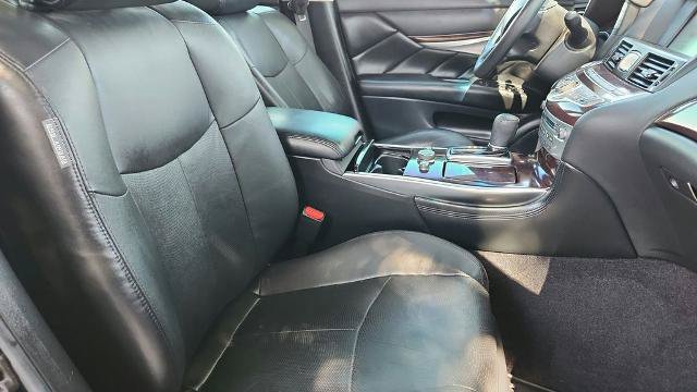 Used 2017 INFINITI Q70 L 3.7 RWD image 33