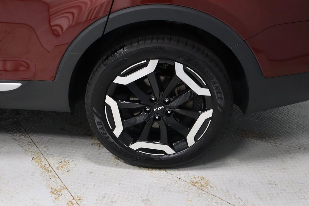 Used 2023 Kia Telluride EX w/ EX Captain's Chair Package FWD image 21