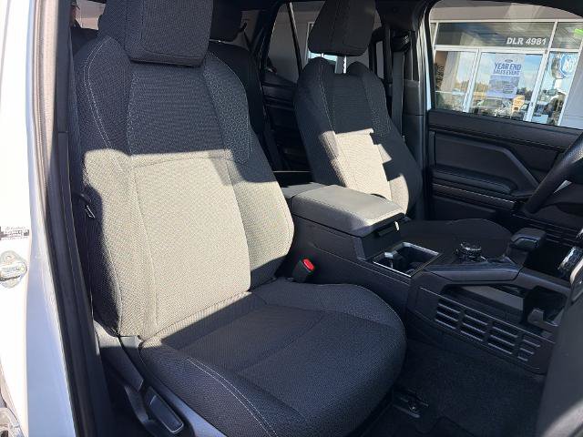 Used 2025 Toyota 4Runner SR5 AWD/4WD image 8