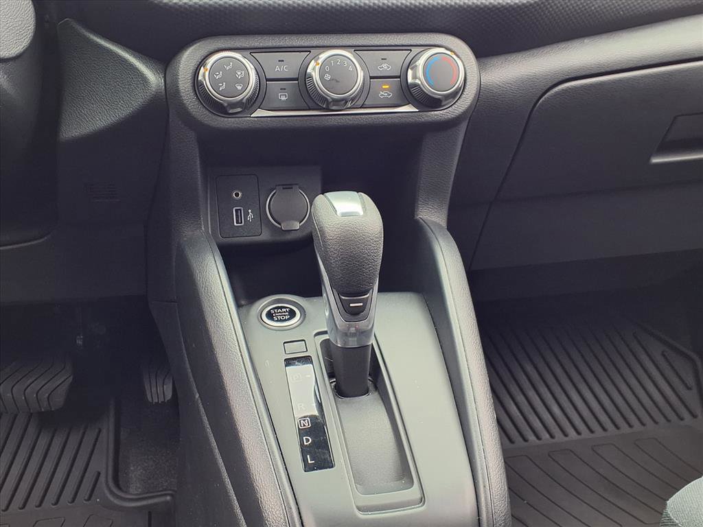 Used 2024 Nissan Kicks S image 15