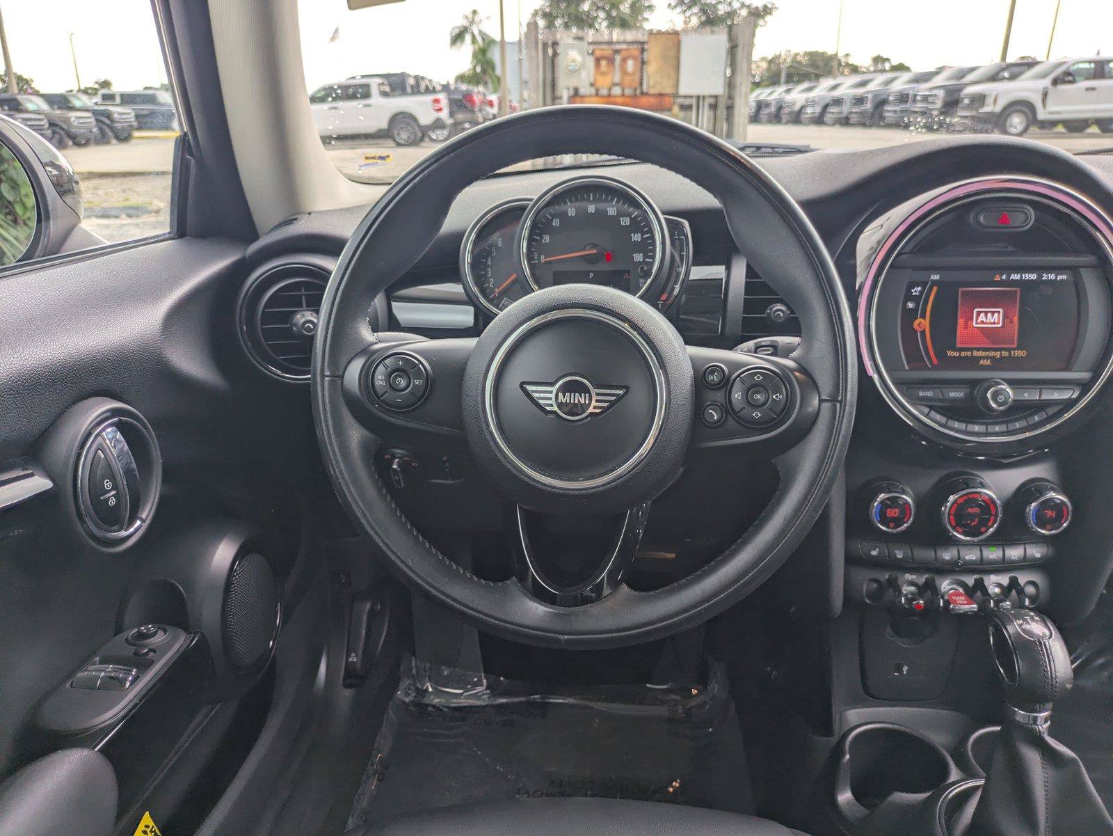 Used 2019 MINI Cooper 2-Door Hardtop FWD image 18
