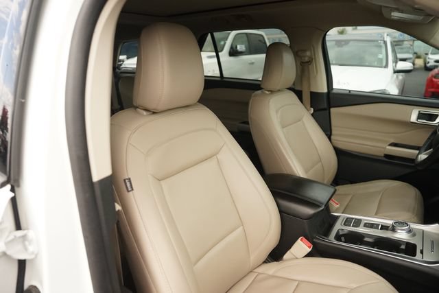 Certified 2023 Ford Explorer XLT w/ Equipment Group 202A RWD image 21