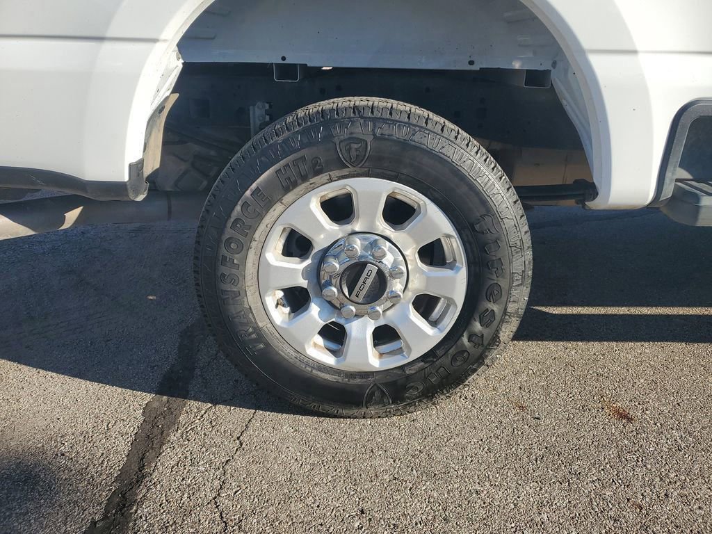 Certified 2024 Ford F250 XLT image 6