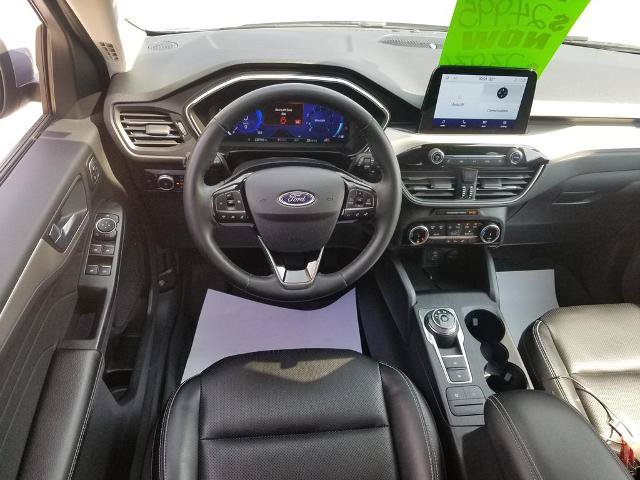 Certified 2022 Ford Escape SEL w/ Technology Package AWD/4WD image 17