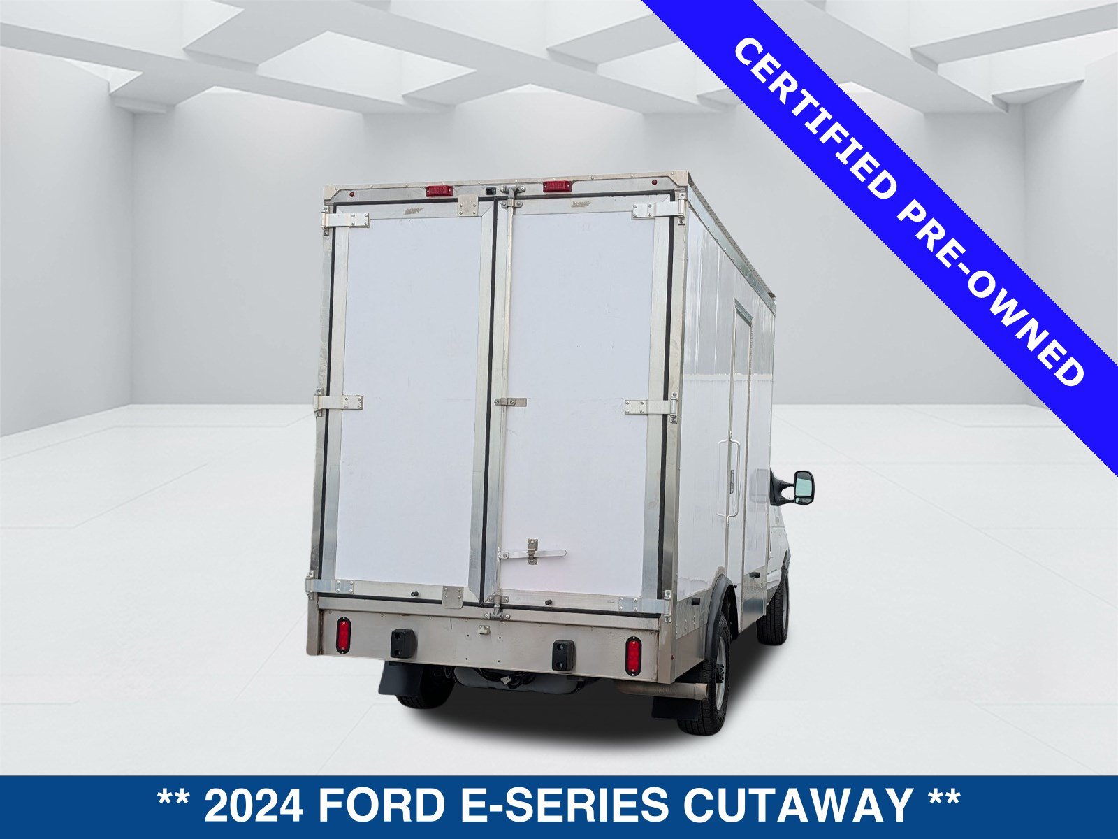 Certified 2024 Ford E-350 and Econoline 350 Super Duty w/ Power Windows & Locks Group RWD image 5
