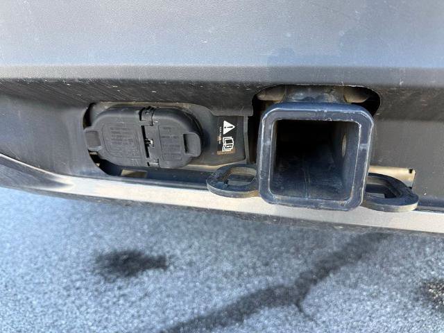 Certified 2022 Ford Explorer XLT w/ Equipment Group 202A image 31