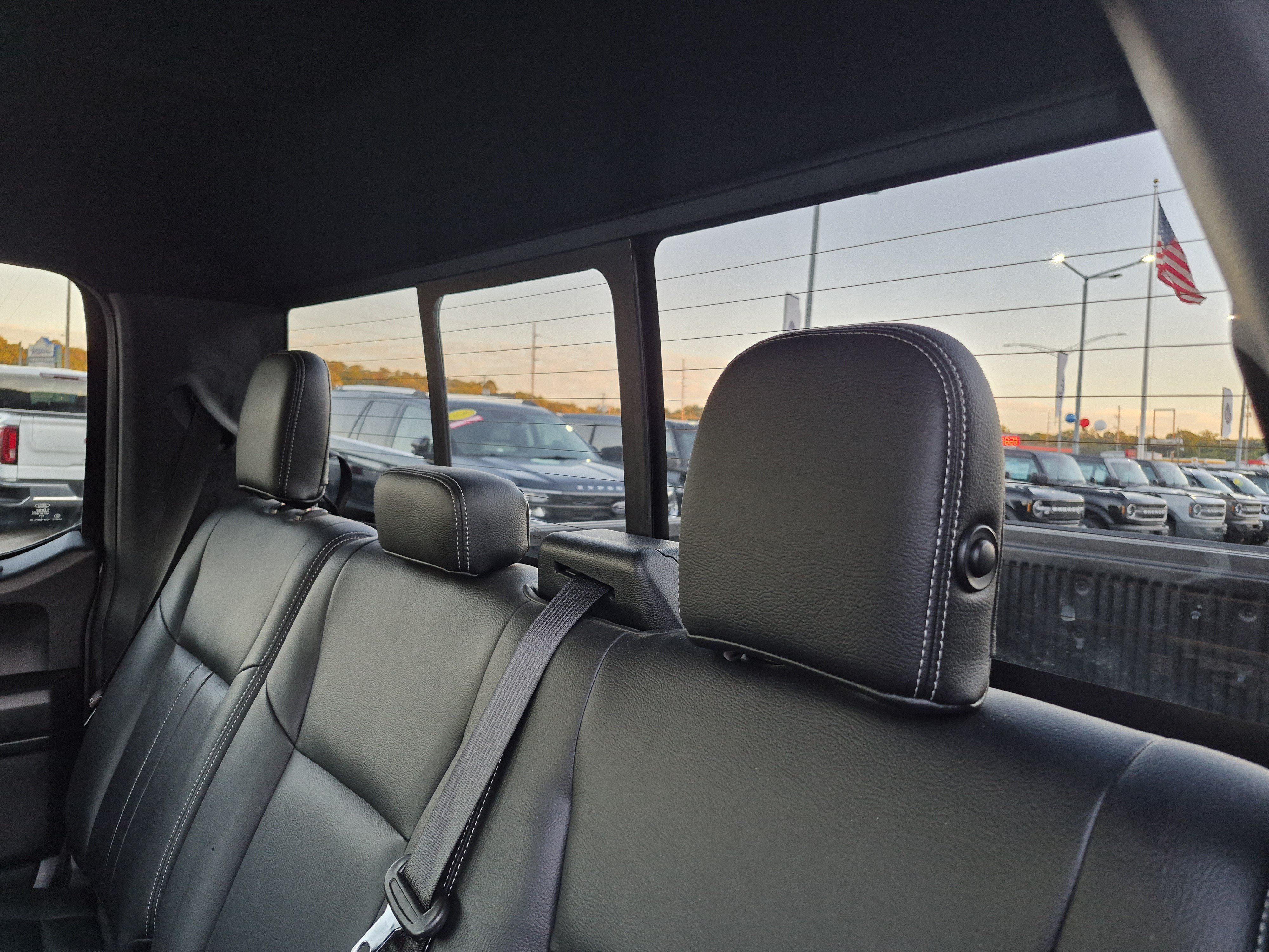 Certified 2019 Ford F150 XLT w/ Equipment Group 302A Luxury AWD/4WD image 17