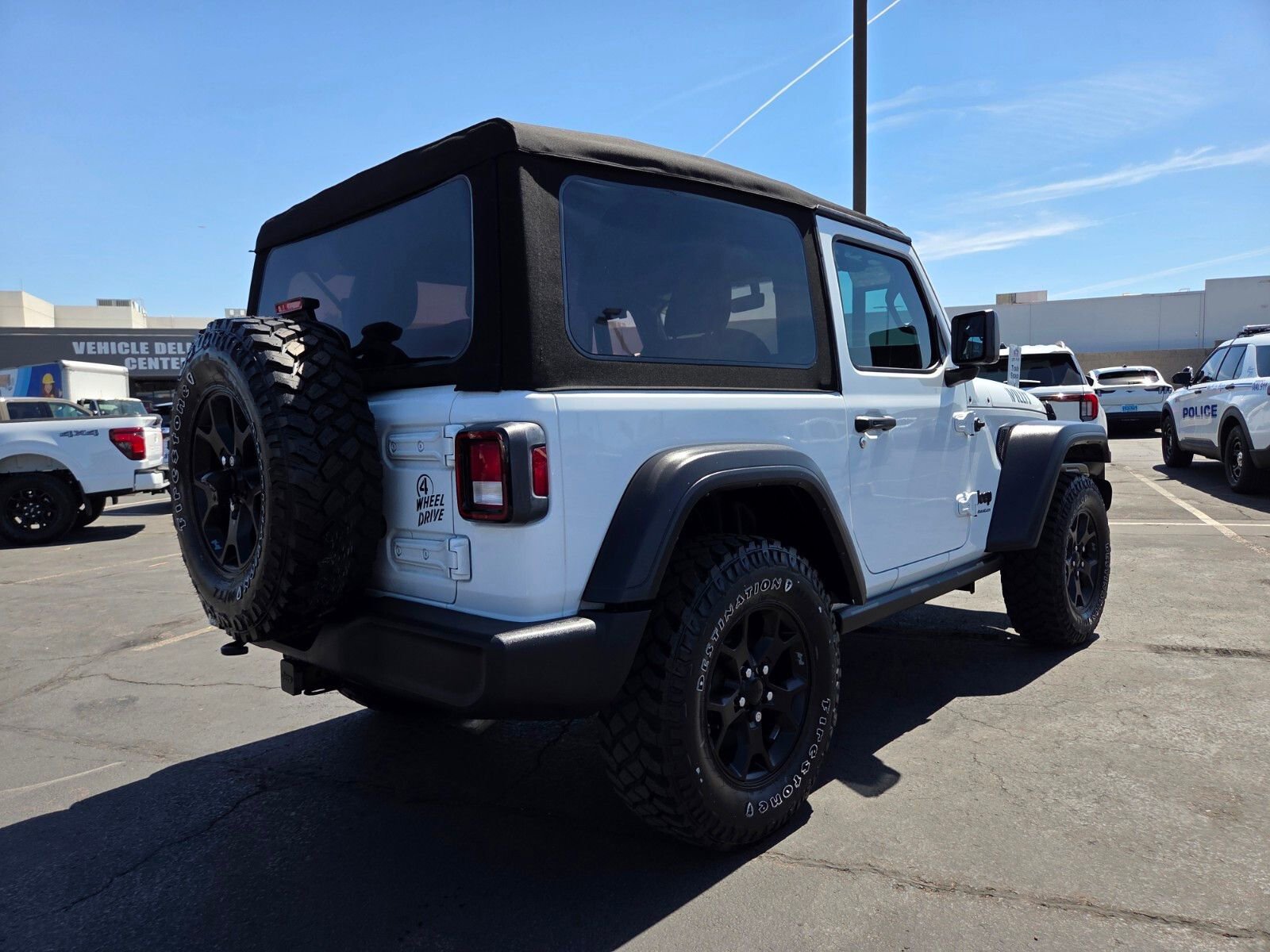 Used 2023 Jeep Wrangler Sport AWD/4WD image 6