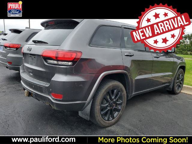 Used 2020 Jeep Grand Cherokee Altitude AWD/4WD image 4