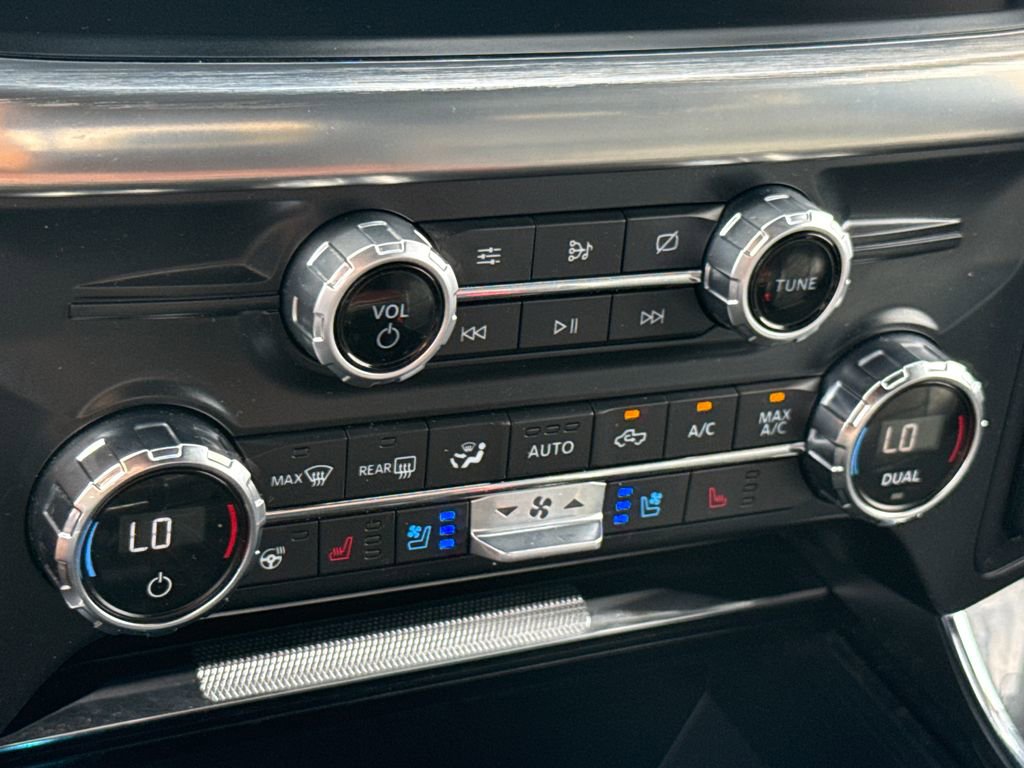 Certified 2021 Ford F150 Lariat w/ Equipment Group 502A High image 23