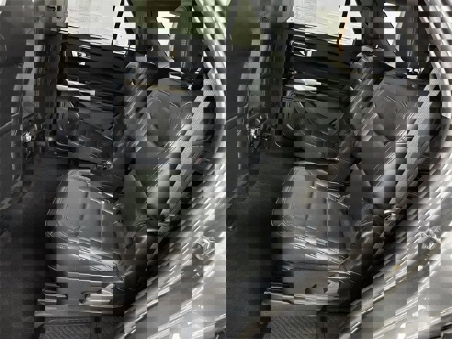 Certified 2022 Ford Explorer XLT w/ Equipment Group 202A image 14